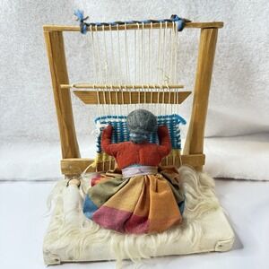 Native American Folk Art Navajo Woman Rug Weaver Loom w/ Papoose Vintage 8inches